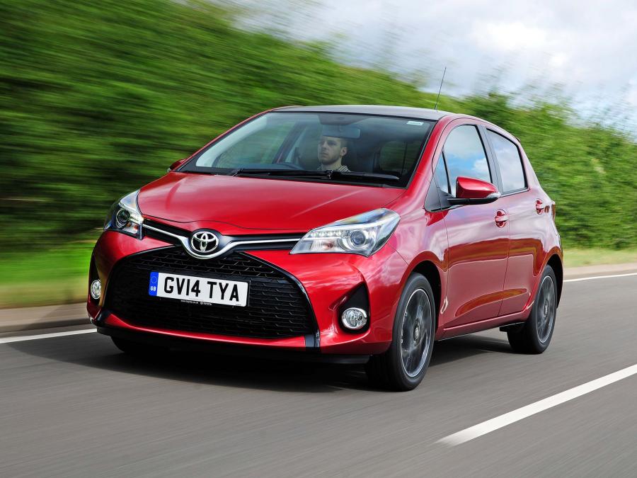 Toyota Yaris 5-Door (UK) '2014
